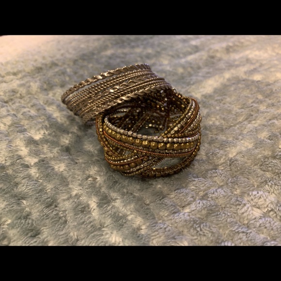 Bracelets - Picture 5 of 6